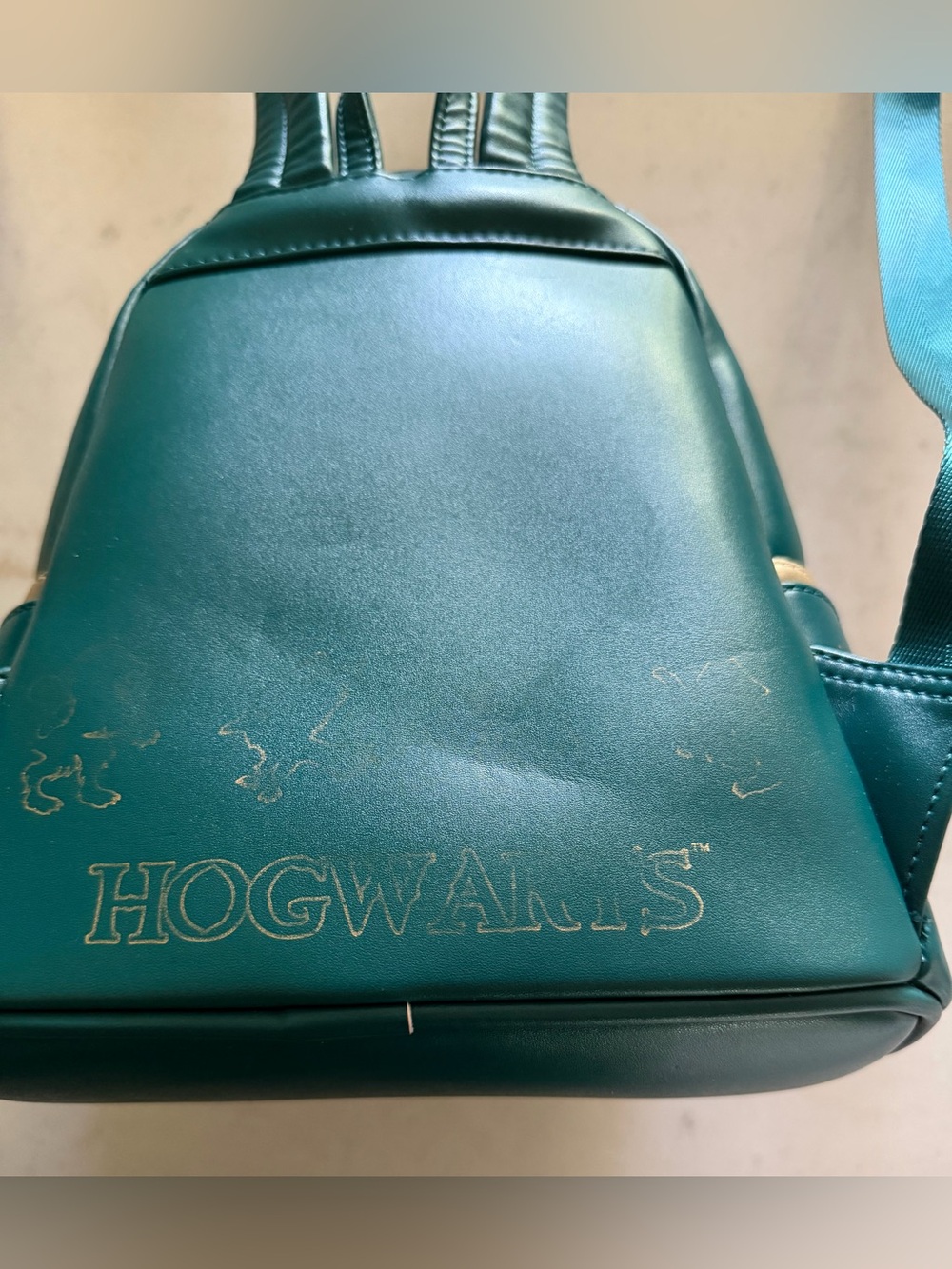 Harry Potter - GOLDEN HOGWARTS CASTLE 10” Faux Leather Mini Backpack, LOUNGEFLY - Picture 5 of 10